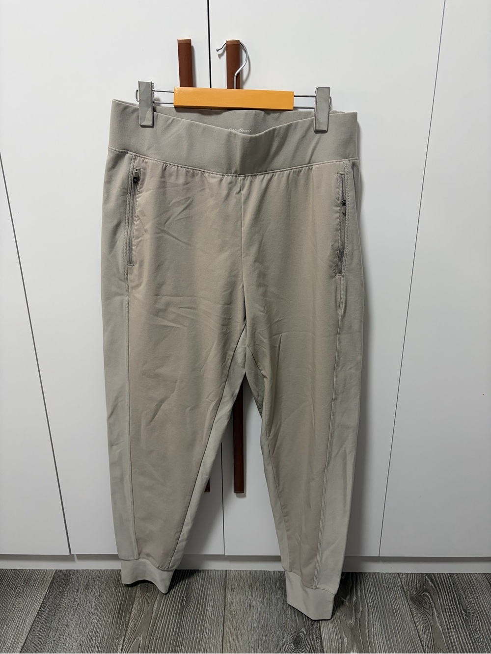Eddie Bauer Women's Jogger Pants in Light Taupe
